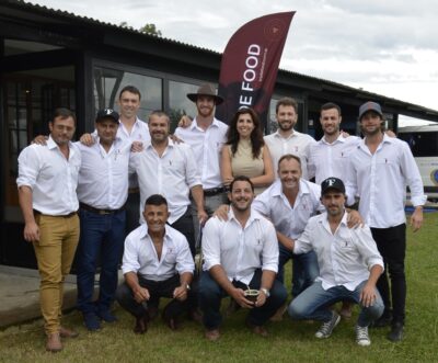 Nosotros01